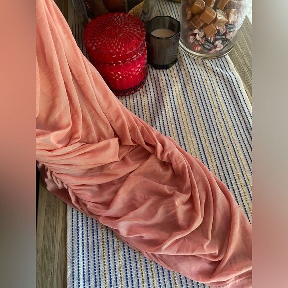 Fashion Nova Maxi Dress Sz Medium Mauve Top Trend Ruched NWT - Picture 12 of 14